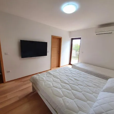Vetta, Sea, Nature, Pool & Relax Villa Barban
